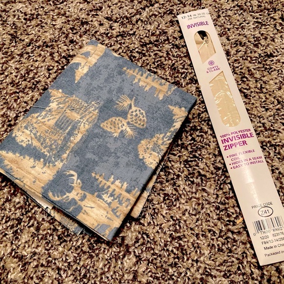 JoAnn Office Set Of Scrap Fabric Material Matching Invisible Zipper